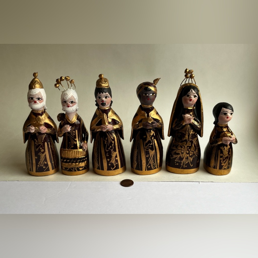 Vintage Tonala Mexican Folk Art Pottery Clay Hand Painted Nativity Set
